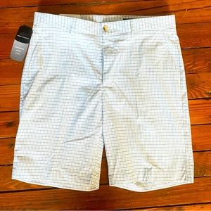 Greg Norman White Plaid Flat Front Golf Shorts Size 34 NWT